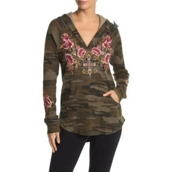 Johnny Was Tops - Johnny Was Thermal Waffle Knit Embroidered Camo Hoodie Pullover Green Size Small